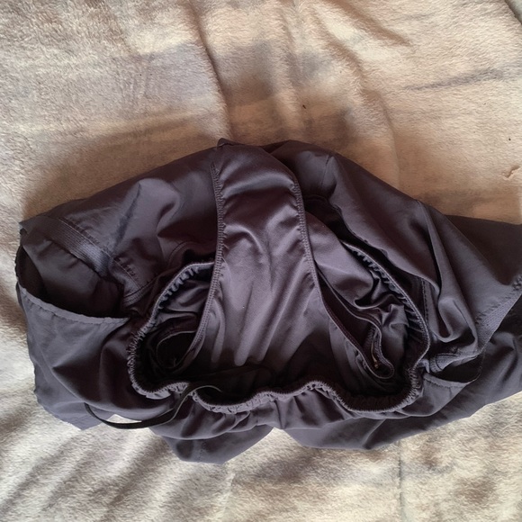 Navy nike shorts - Picture 2 of 2